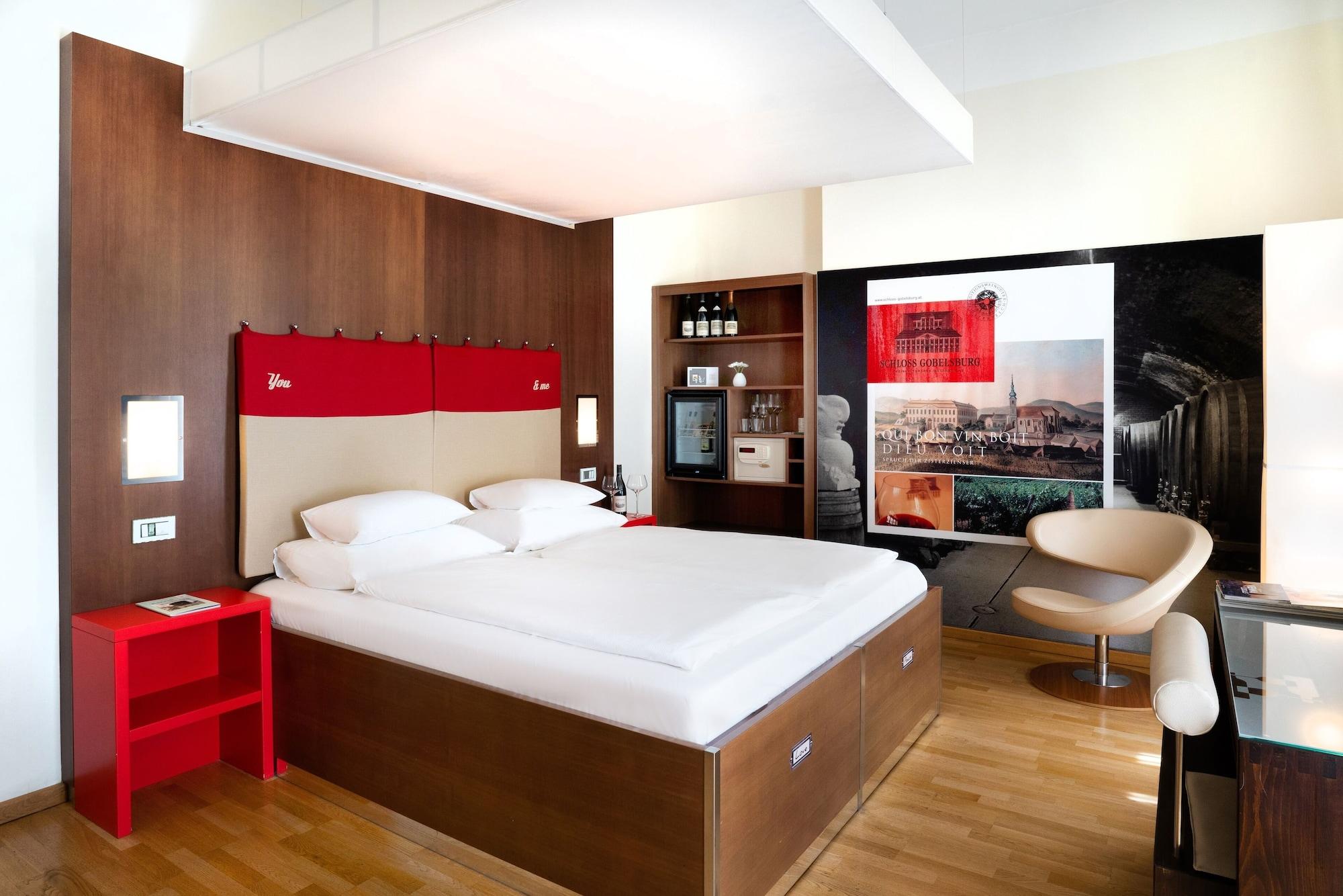 Hotel Rathaus - Wein & Design Vienna Exterior photo