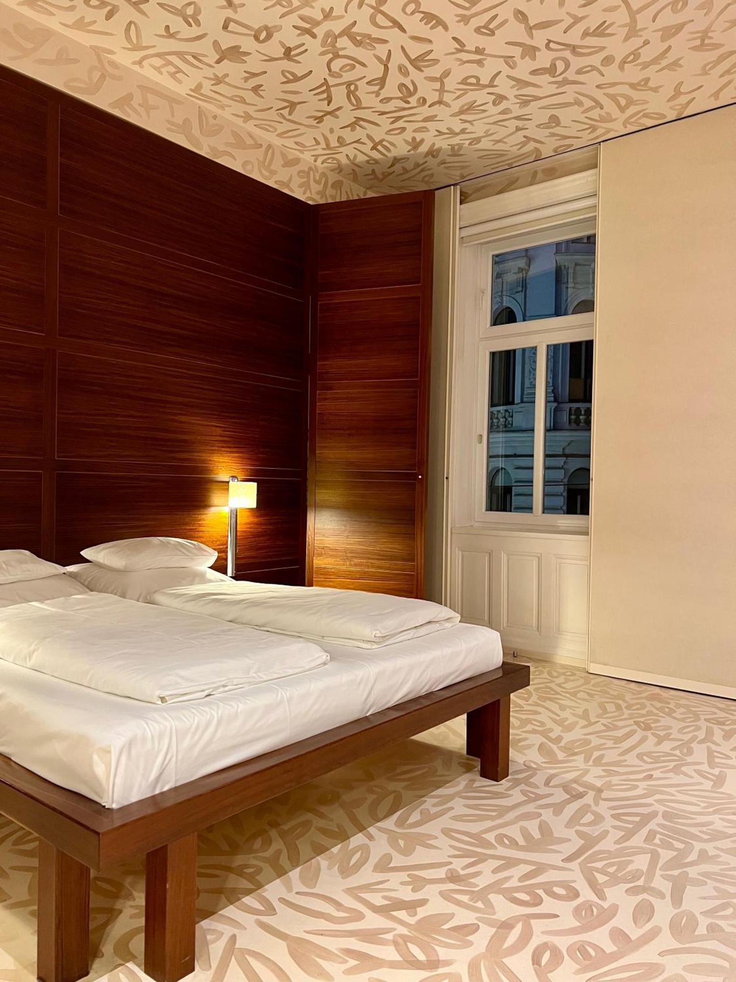 Hotel Rathaus - Wein & Design Vienna Exterior photo